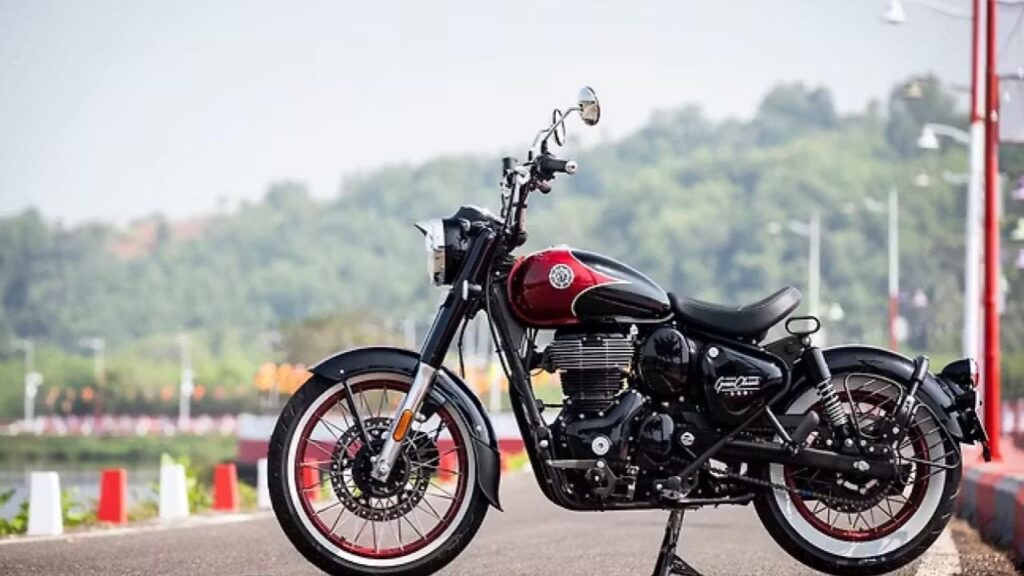 Goan Classic 350 का नया अवतार! अब क्लच दबाना होगा मक्खन जैसा आसान, फास्ट चार्जिंग और नए रंगों ने बढ़ाई बाइक की चमक; देखें कीमत।
